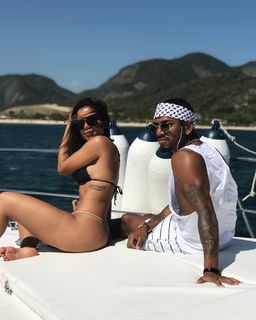 Anitta feet photo thumbnail