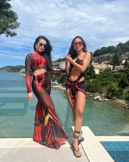 Anitta feet photo thumbnail