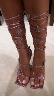 Anitta feet photo thumbnail