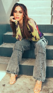 Anitta feet photo thumbnail