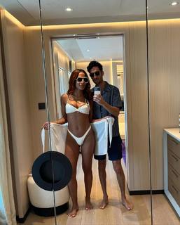 Anitta feet photo thumbnail