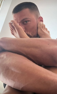 Anitta feet photo thumbnail