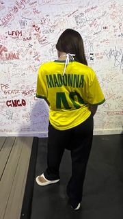 Anitta feet photo thumbnail
