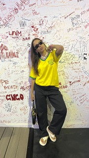 Anitta feet photo thumbnail