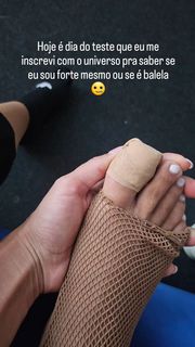 Anitta feet photo thumbnail