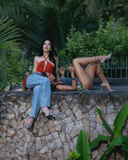 Anitta feet photo thumbnail