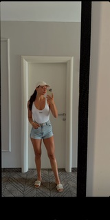 Anja Bla feet photo thumbnail