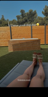 Anja Bla feet photo thumbnail