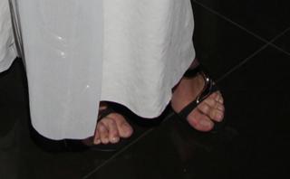 Anja Rubik feet photo thumbnail