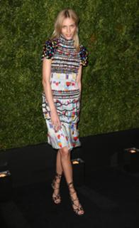 Anja Rubik feet photo thumbnail