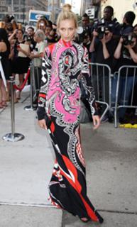 Anja Rubik feet photo thumbnail