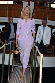 Anja Rubik feet photo thumbnail