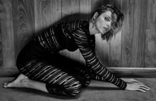 Anja Rubik feet photo thumbnail