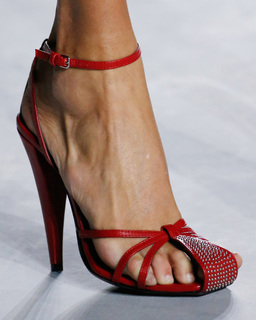 Anja Rubik feet photo thumbnail