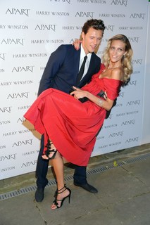 Anja Rubik feet photo thumbnail