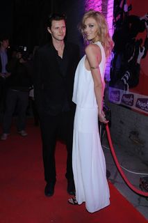 Anja Rubik feet photo thumbnail