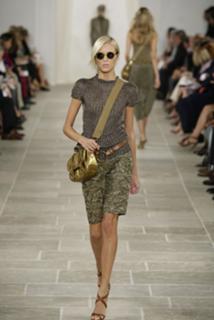 Anja Rubik feet photo thumbnail