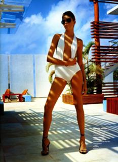 Anja Rubik feet photo thumbnail