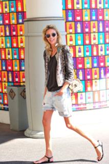 Anja Rubik feet photo thumbnail