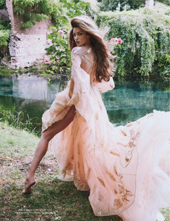 Anja Rubik feet photo thumbnail