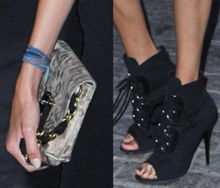 Anja Rubik feet photo thumbnail