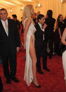 Anja Rubik feet photo thumbnail