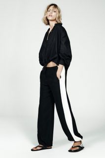 Anja Rubik feet photo 5