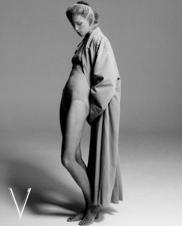 Anja Rubik feet photo 6