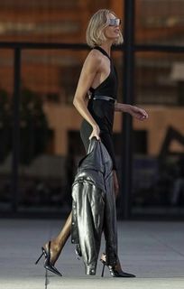 Anja Rubik feet photo 6