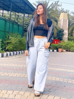 Anjali Arora feet photo 2