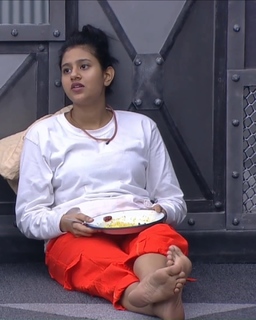 Anjali Arora feet photo 19