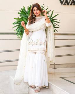 Anjali Arora feet photo 16