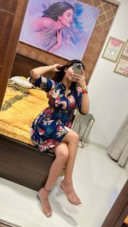 Anjali Arora feet photo 6