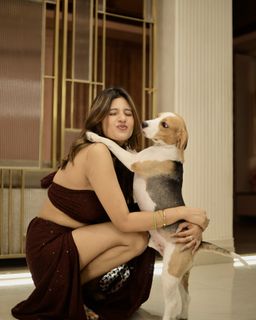 Anjali Arora feet photo 4