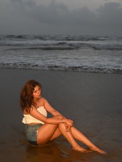 Anjali Arora feet photo 13