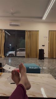 Anjali Arora feet photo 1