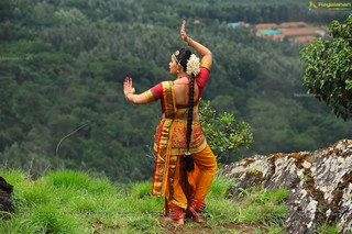 Anjali feet photo thumbnail