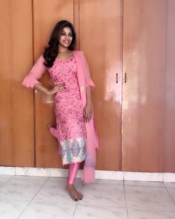 Anjali feet photo thumbnail