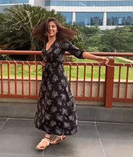 Anjali feet photo thumbnail