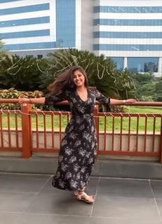 Anjali feet photo thumbnail