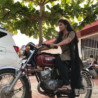 Anjali feet photo thumbnail