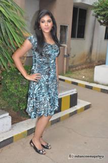 Anjali feet photo thumbnail