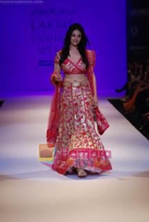 Anjana Sukhani feet photo 4