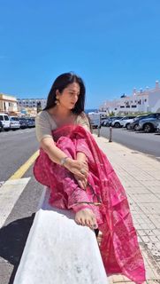 Anjana Sukhani feet photo 3