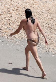 Anjelica Huston feet photo thumbnail