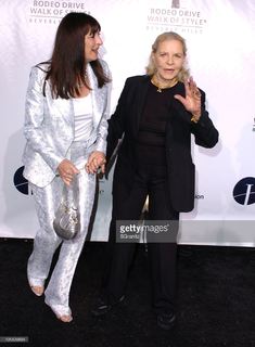 Anjelica Huston feet photo thumbnail
