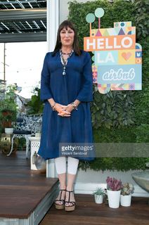 Anjelica Huston feet photo thumbnail