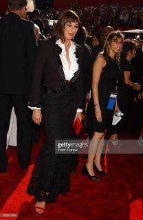 Anjelica Huston feet photo thumbnail