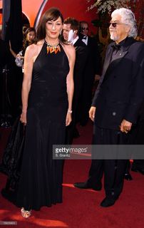 Anjelica Huston feet photo thumbnail
