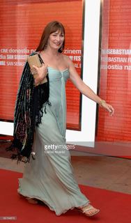 Anjelica Huston feet photo thumbnail